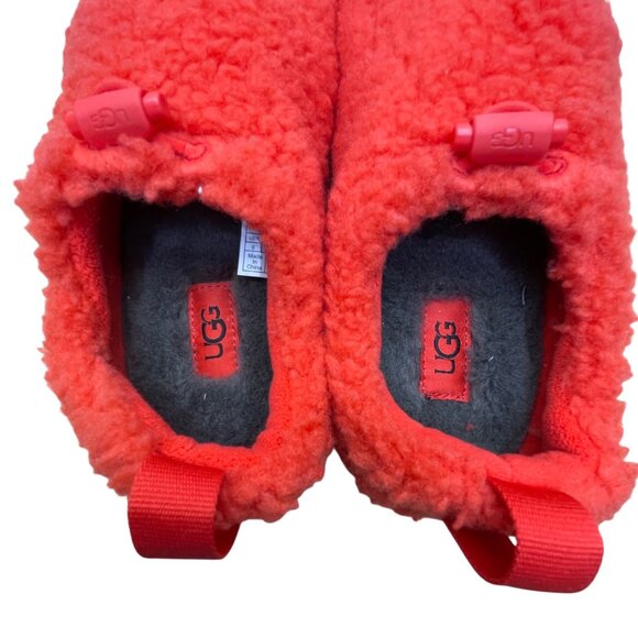 UGG Women’s Red Fleece-Lined Warm Sherpa Style Indoor Slip-On Slippers Size 6 - Picture 6 of 9